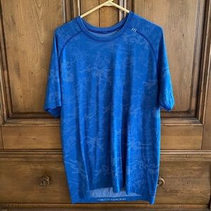 Lululemon Men’s Metal Vent Tech XL Blue Camo